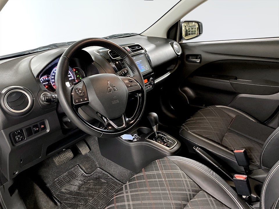 Bild på Mitsubishi Space Star Elegance 1.2 CVT 71hk Aut  BACKKAMERA