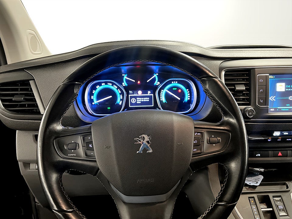 Bild på Peugeot e-Expert PRO+ 75kWh 136hk Aut L2 B-KAMERA NAVI