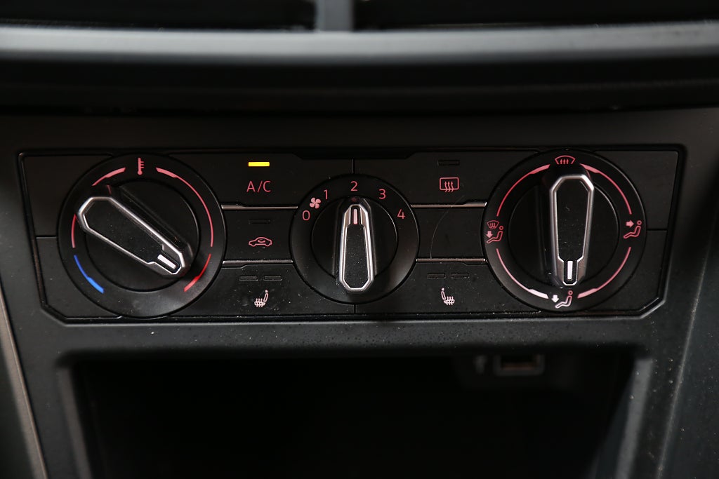 Volkswagen Polo 1,0 TSI 95hk Base 5D