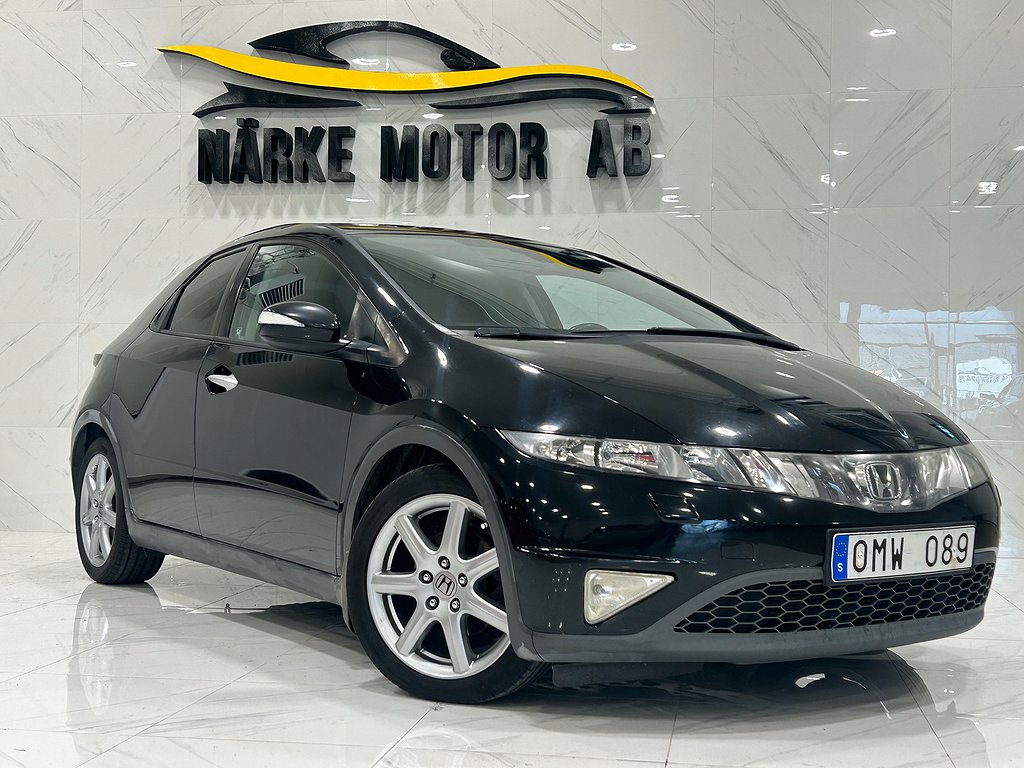 Honda Civic 5-dörrar 1.8 i-VTEC Sport Euro 4 AUX Cockpit