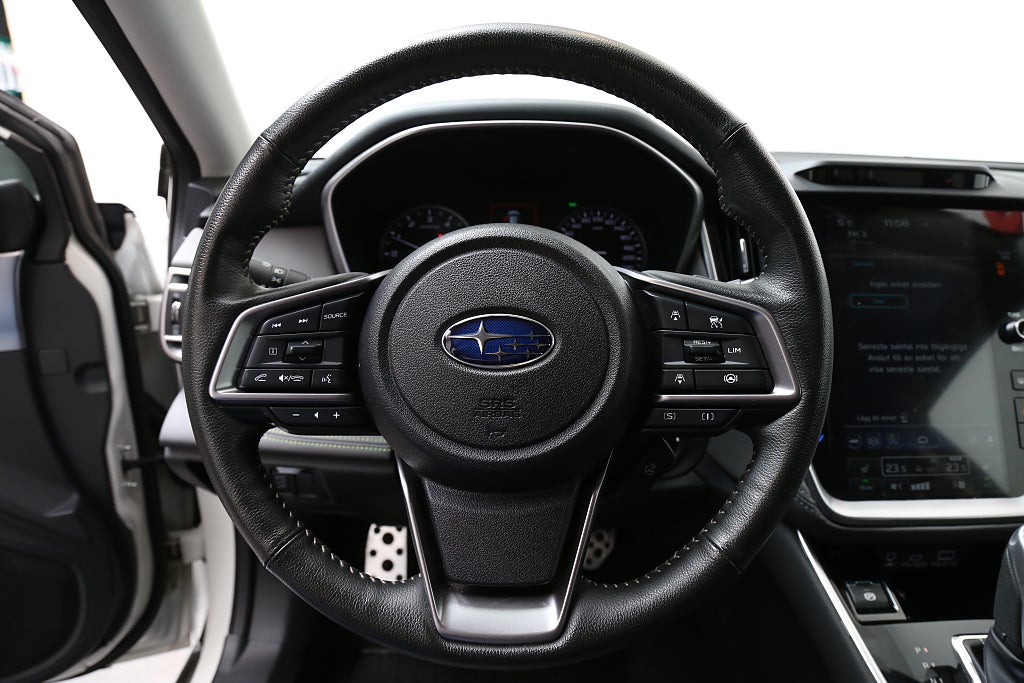 Subaru Outback 2,5i XFuel Field AWD Aut Bränslevärmare Drag 2024