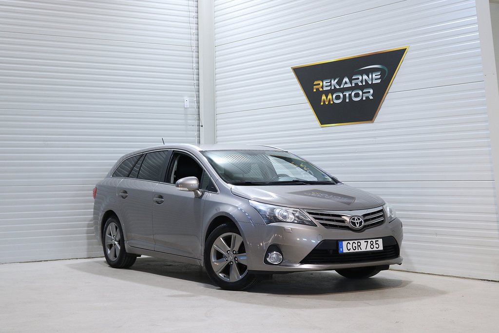 Toyota Avensis 1.8 Edition 50 | M-Värme | Kamera | Drag