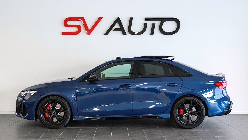 Audi RS3 Sedan RS-Skalstolar Kolfiber Pano Sonos HuD
