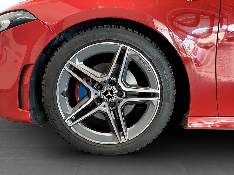 Bild på Mercedes-Benz A180 AMG-Line Base 136hk Aut B-KAMERA NAVI