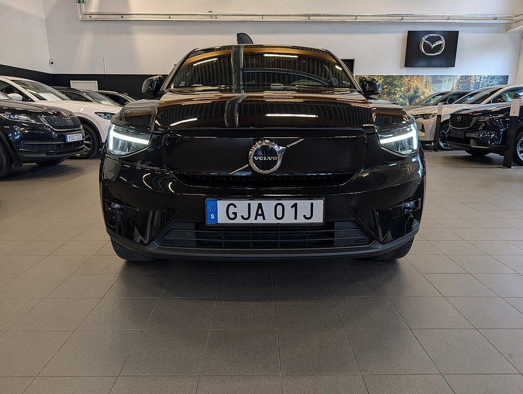 Volvo C40 Recharge 231hk / Plus Edition / Drag / Panorama