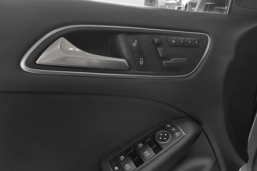 Mercedes-Benz B 2013 - miniatyr 17