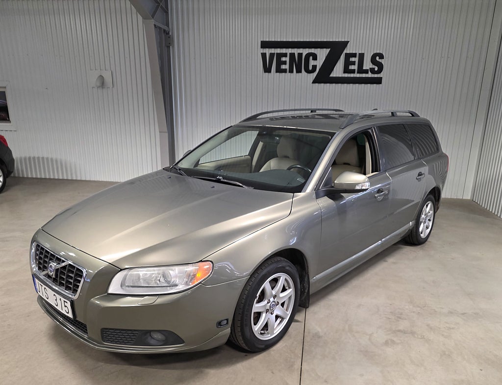 Volvo V70 2.0F Momentum Fin