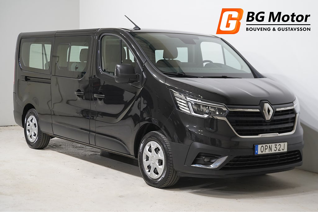 Renault Trafic Passenger L2 2.0 dCi 110HK 9-sits/Backkamera/Leasbar
