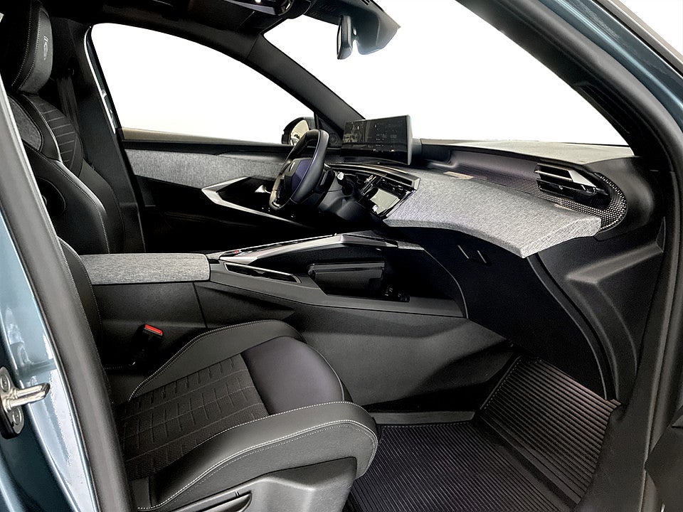 Bild på Peugeot 5008 GT Hybrid 145hk Aut KAMPANJ BRÄNSLE INGÅR