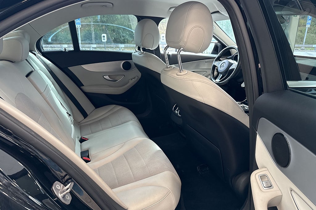 Mercedes-Benz C 220 d 4MATIC 9G-Tronic Avantgarde Läder/Kamera/PDC