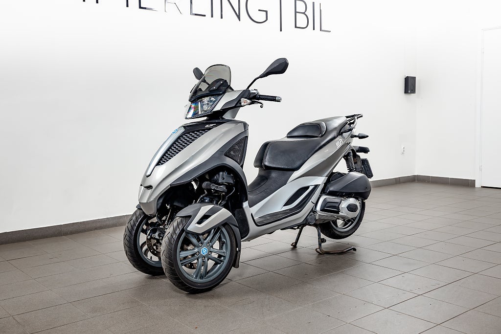 Piaggio MP3 300 0.3 CVT