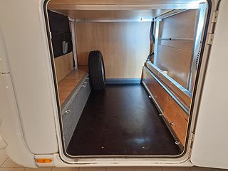Husbil-integrerad Dethleffs I-7870 5 av 17
