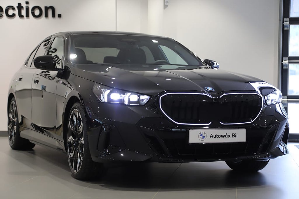 BMW 550 e xDrive Sedan