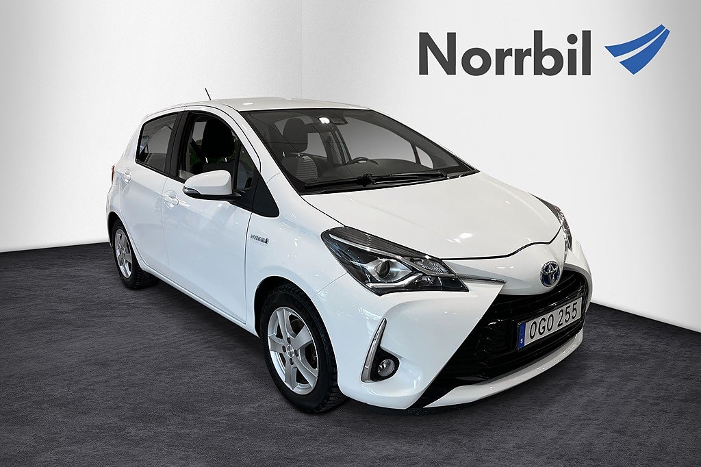Toyota Yaris Hybrid e-CVT, 101hk, 2018