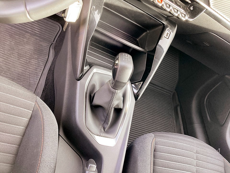 Bild på Peugeot 208 Active Pack 1.2 PT 75hk - CARPLAY, FARTHÅLLARE