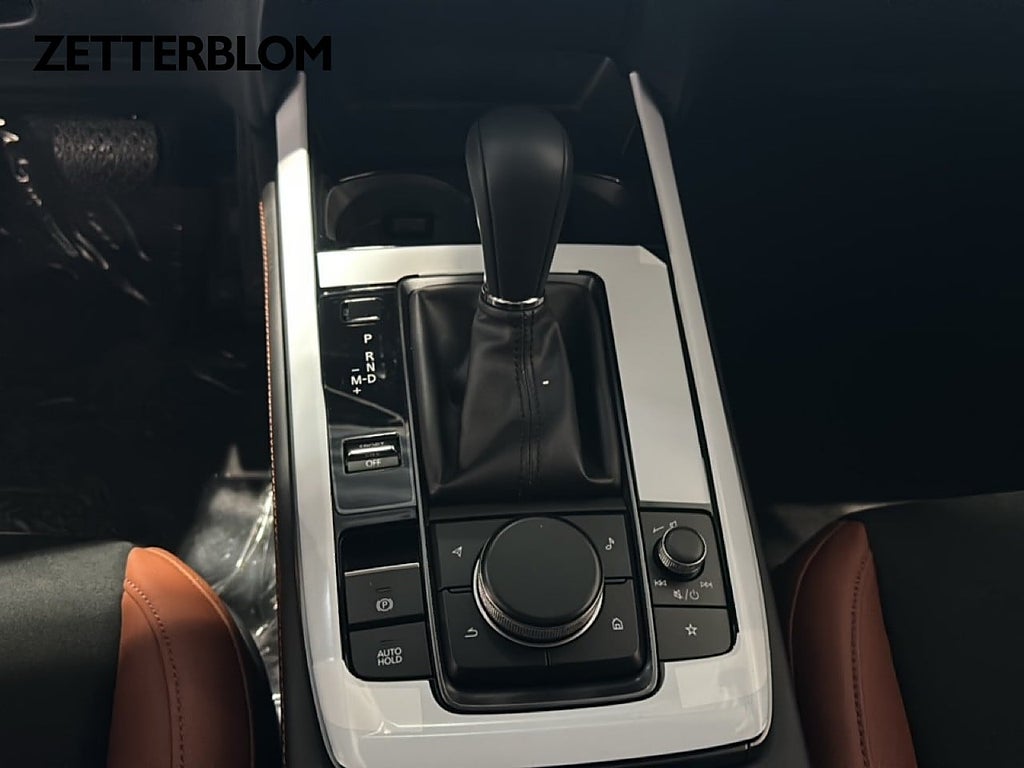 SUV Mazda CX-30 13 av 20