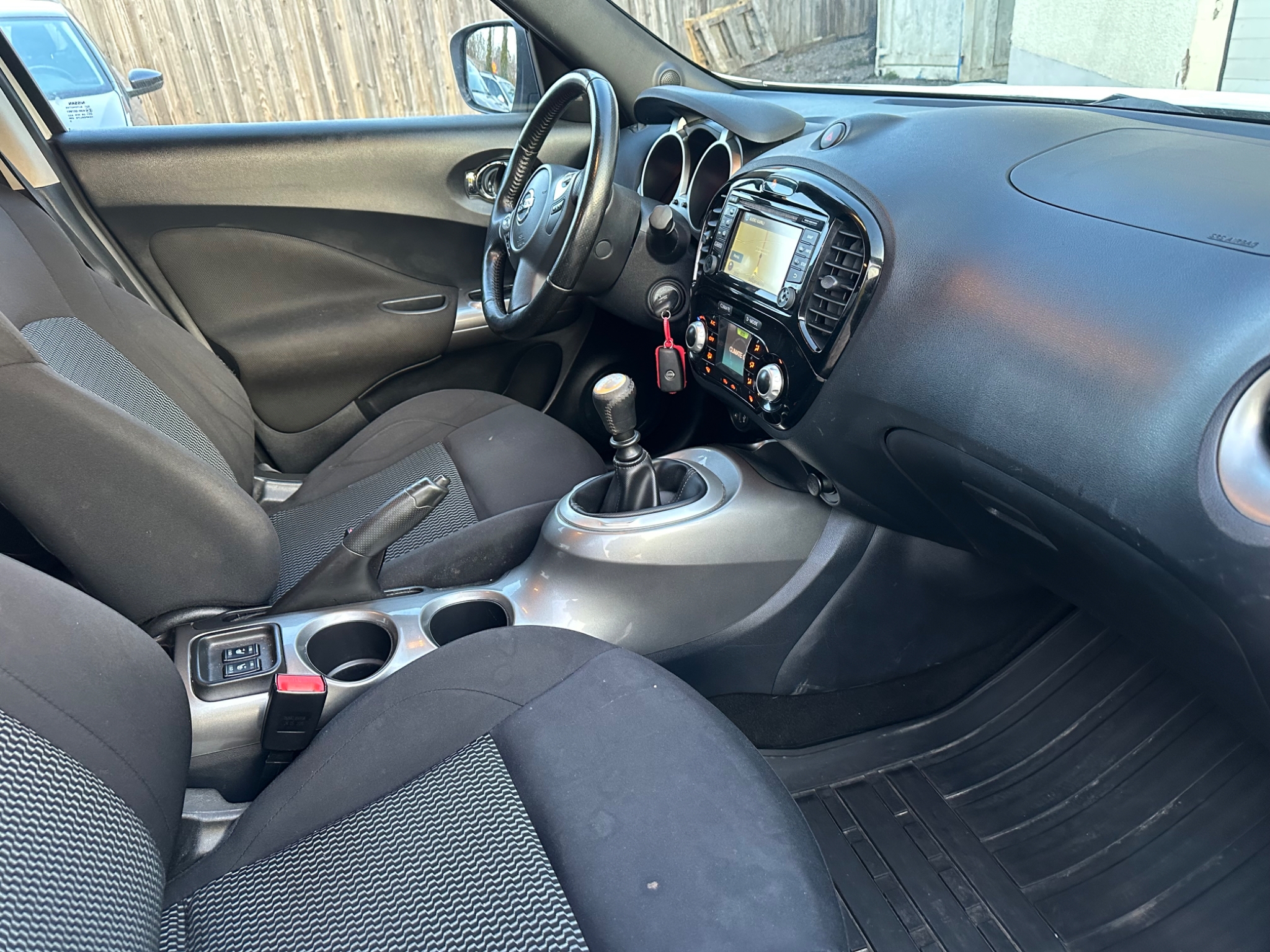 Nissan Juke 1.2 DIG-T Euro 2015, photo 7/43