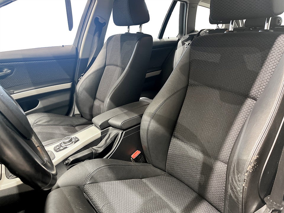 Bild på BMW 320D Touring 184hk Xdrive BLUETOOTH