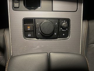 SUV Mazda CX-60 18 av 24