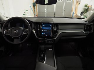 SUV Volvo XC60 17 av 23