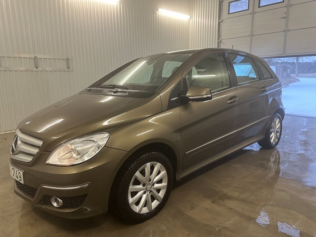 Mercedes-Benz B 170 NGT BlueEFFICIENCY Autotronic 