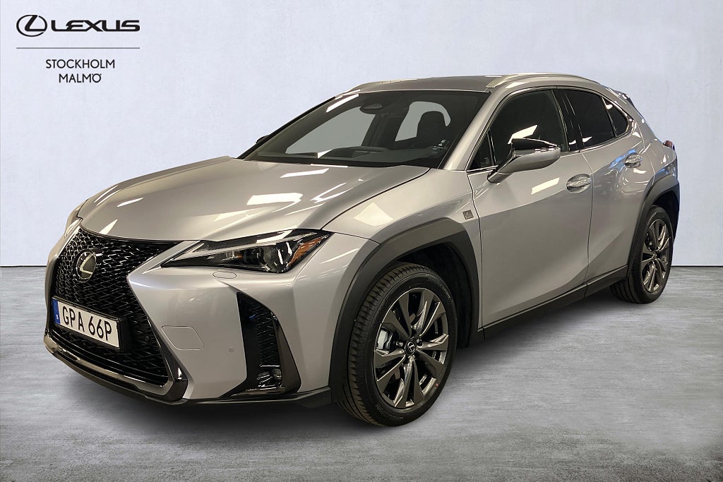 Lexus UX 300h CVT F Sport Design FWD Skinn Navi Backkamera Elstol förare