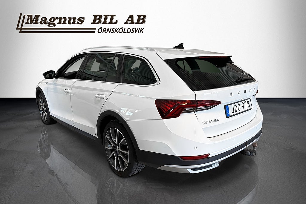 Skoda Octavia Scout 2.0 TDI 4x4 Drag D-värmare Kamera Sov Hjul Moms miniatyr 4