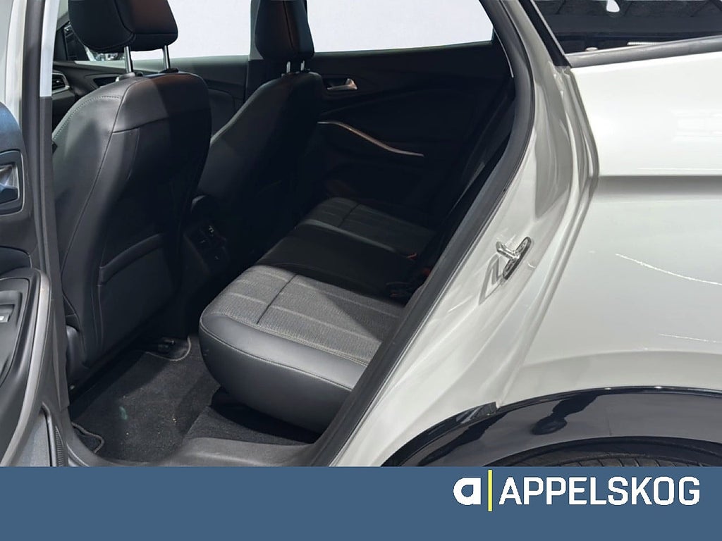 Opel Grandland GS 130 AUT |RÄNTA 3,99%|V-HJUL INGÅR| thumbnail