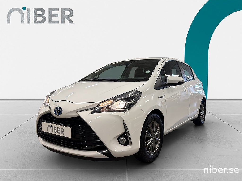 Toyota Yaris Hybrid e-CVT, Active, Kamera, Låg skatt