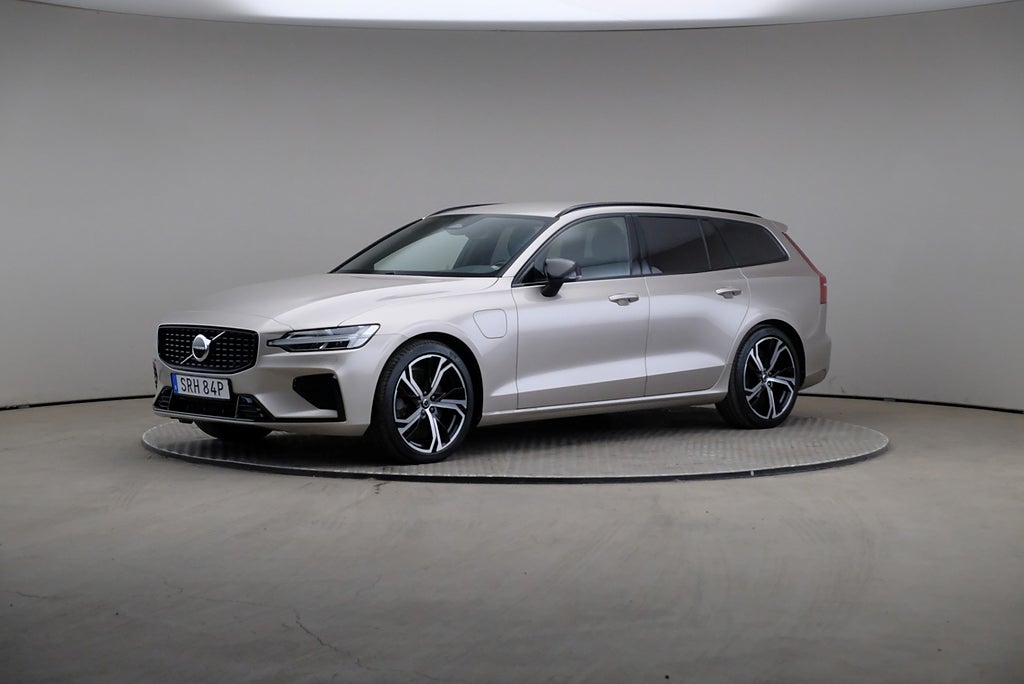 Volvo V60 Recharge T6 350hk AWD Plus Dark H/K Drag