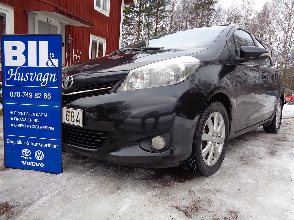 Toyota Yaris 5-D 1.33 VVT-i  FULLSERV/FÅ ÄG/FINANS/INBYTE/ÅRSSK 558:-