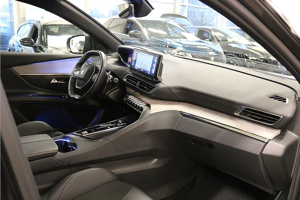 Bild på Peugeot 5008 GT 1.2 PT 130hk Aut - BACKKAMERA