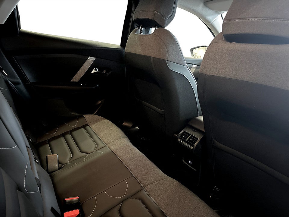 Bild på Citroën C4 Shine 1.2 PT 130hk Aut B-KAMERA NAVI