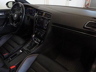 Halvkombi Volkswagen Golf 20 av 23