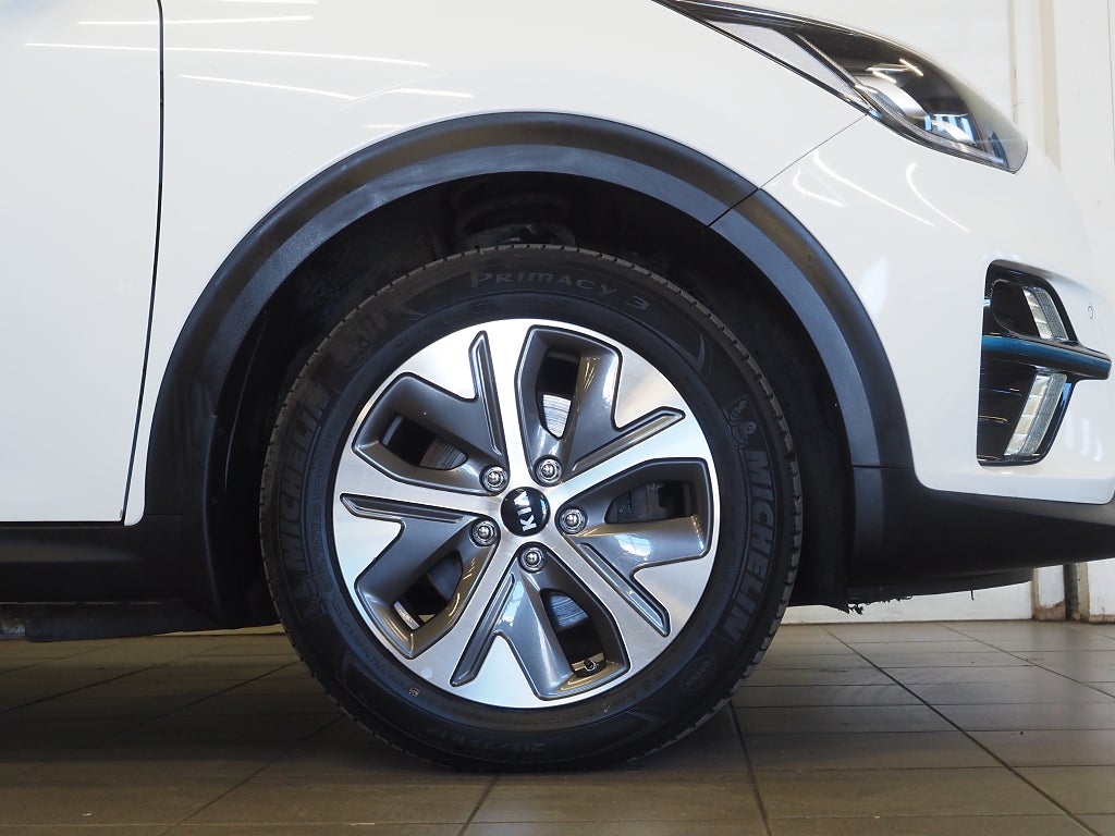 Kia Niro e- 64 kWh Advance Plus Tech Taklucka JBL Navi Läder 2020