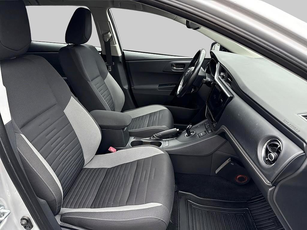 Toyota Auris 2016 - miniatyr 7