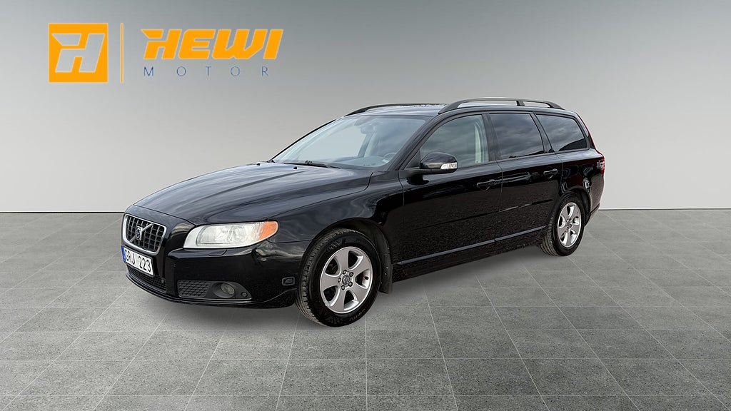 Volvo V70 2.0F Momentum|Nybesiktad|Nyservad|Drag|M-värm|S&V-hjul|