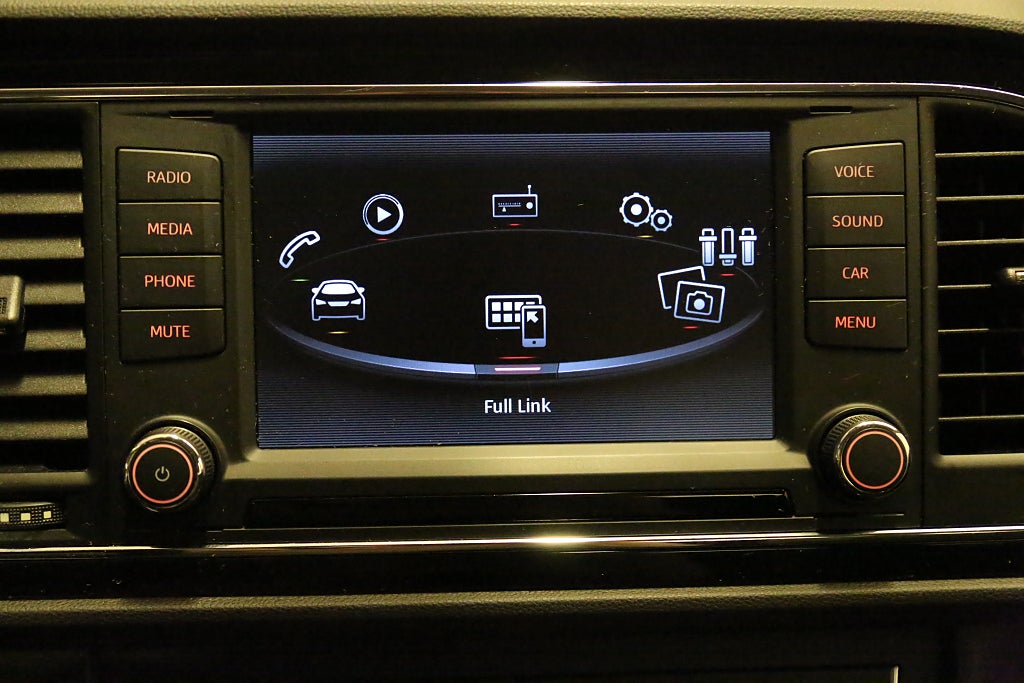 Seat Leon ST 1,2 TSI 110hk Style Kombi Aut Dragkrok 2016