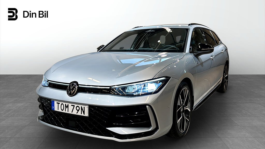 Volkswagen Passat TDI193 DSG 4M R-Line Black Style