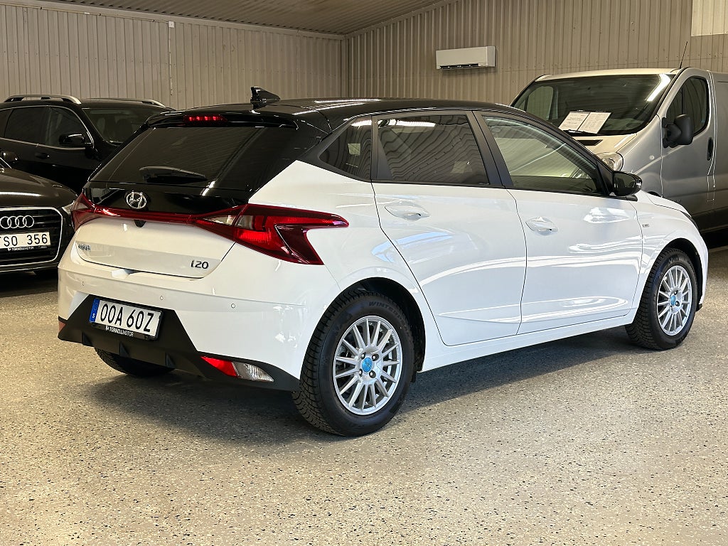Hyundai i20 1.0 T-GDI DCT Essential Euro 6 ''Nyskick'' Låga mil!
