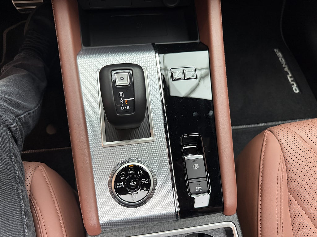 Mitsubishi Outlander INSTYLE PHEV EDITION 4WD  thumbnail