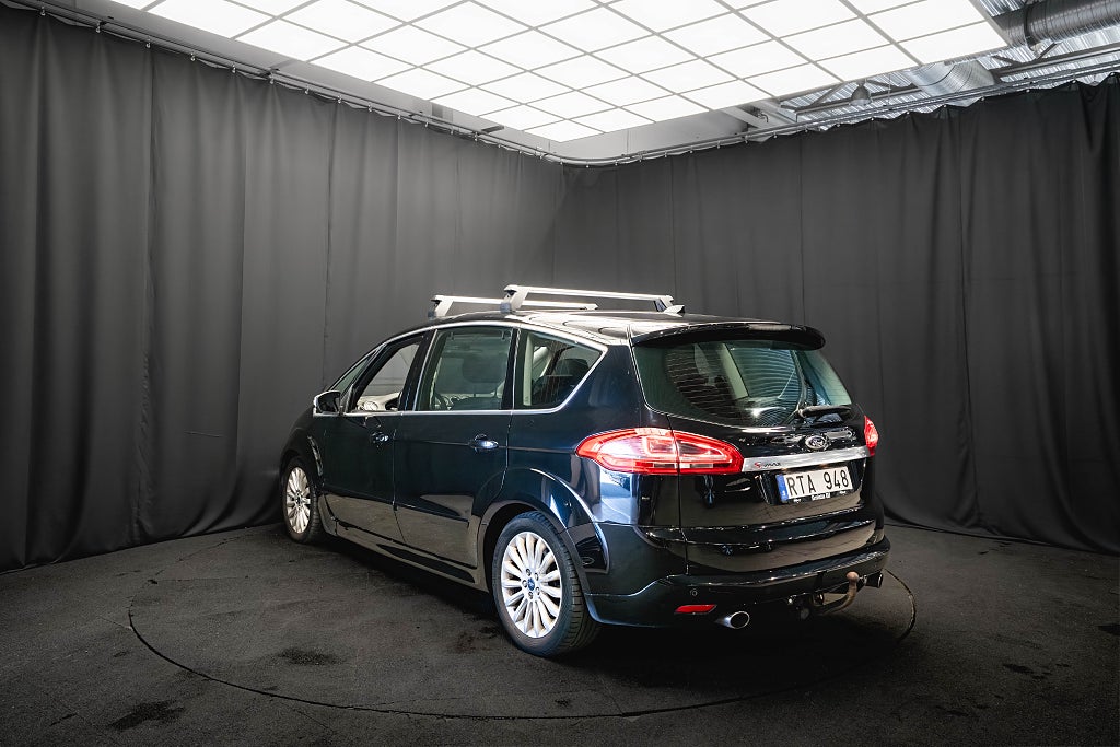 Ford S-Max 2.0 TDCi Business 7sits PANO LÄDER D-VÄRM DRAG 200hk