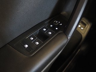 SUV Volkswagen Tiguan 25 av 27