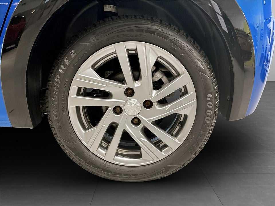 Bild på Peugeot 208 GT-Line 1.2 PT 130hk Aut PANO B-KAMERA