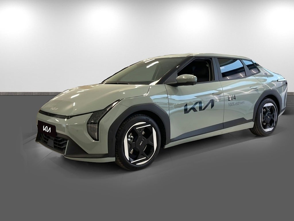 Kia EV4 Fastback Plus Long Range FWD 81.4 kWh (204 hk)