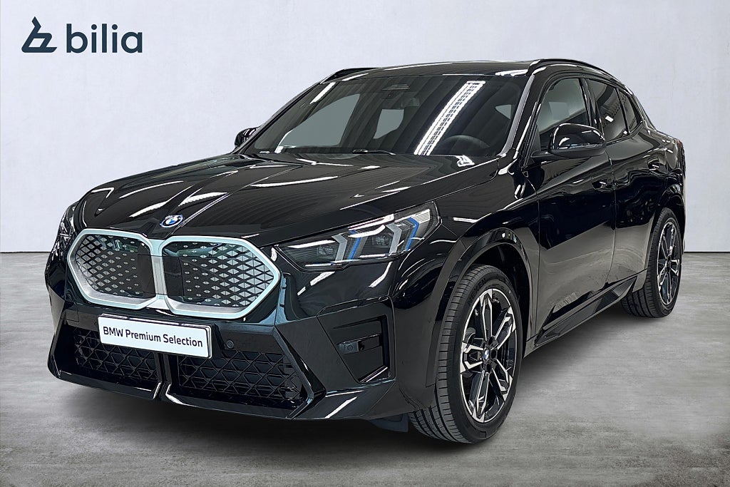 BMW iX2 xDrive 30 | DEMOBIL| Fully Charged | Aktiv farth. | H&K