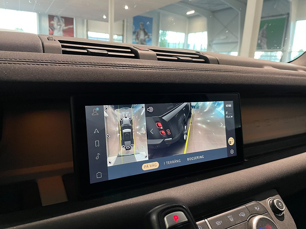Land Rover Defender 2020 - miniatyr 13