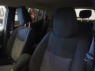 Halvkombi Nissan Leaf 17 av 23