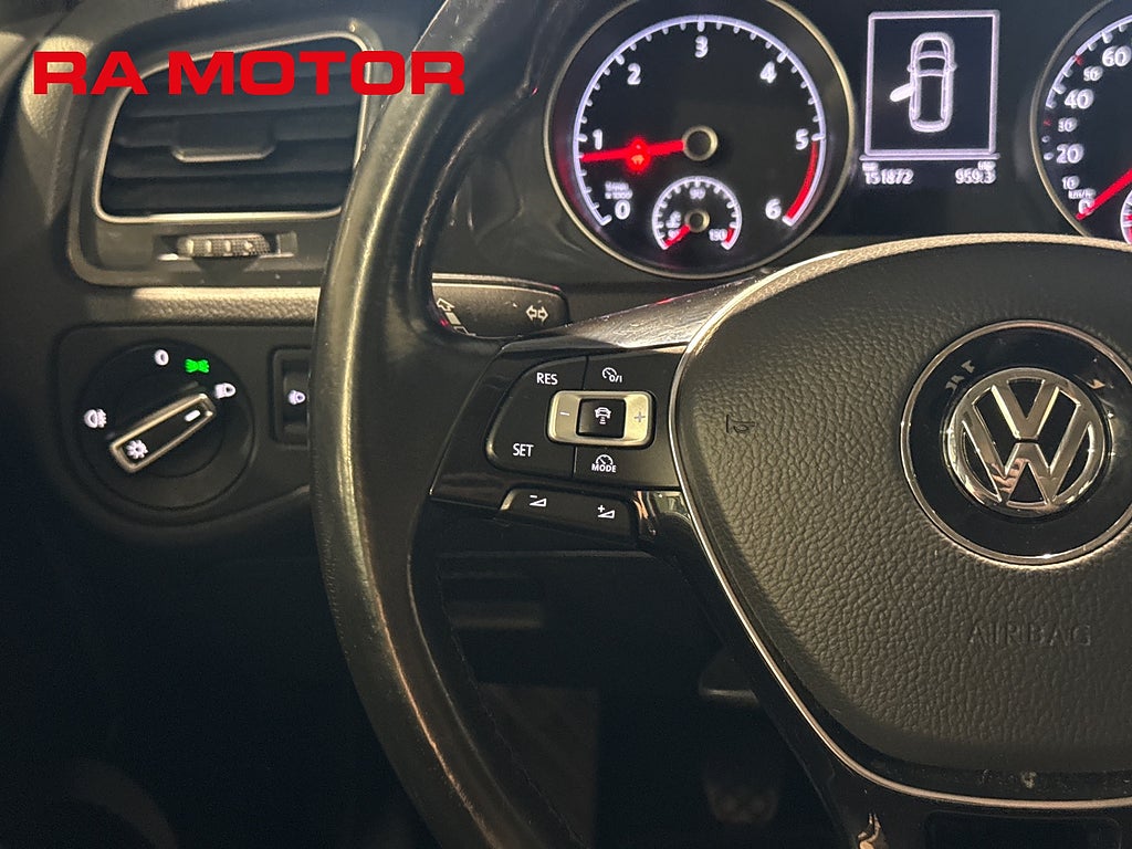 Volkswagen Golf SC 1.6 TDI 116hk | D-värm | Drag | Backkamera | 2017