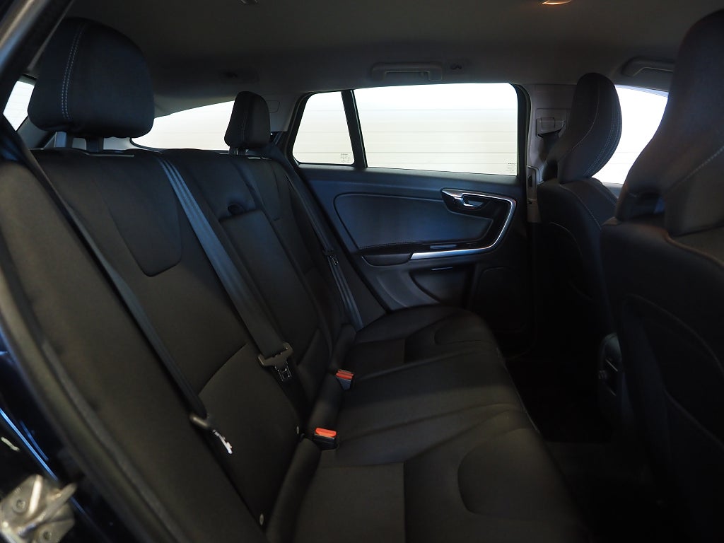 Volvo V60 T3 Business Kinetic 152hk | Bluetooth | PDC | 2017